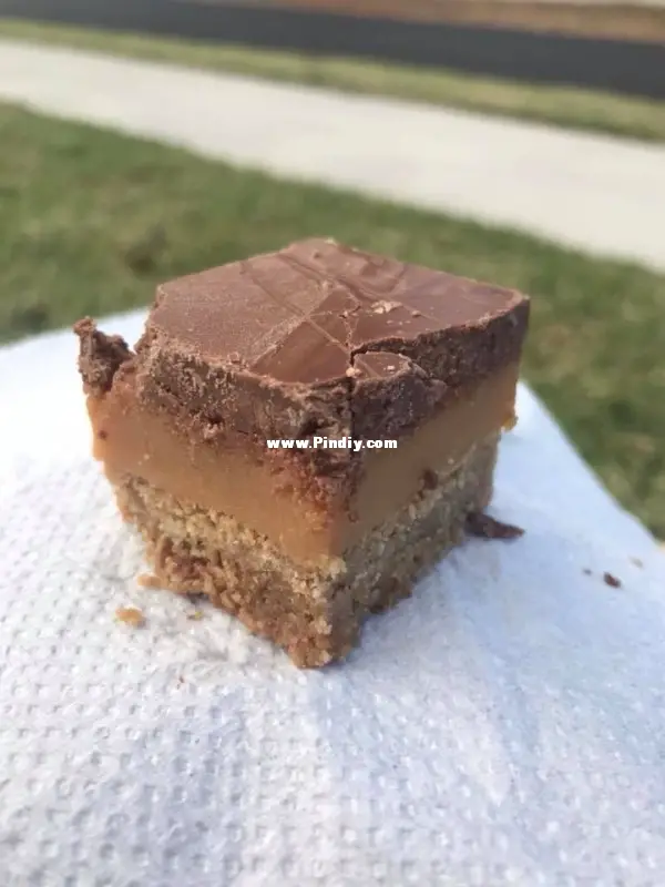 chocolate caramel slice