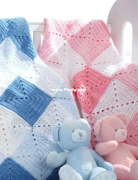 Bernat - Bernat Softee Baby Double Diamond Blanket - Free-Knitting And ...