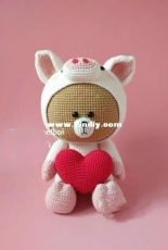 Mo Wei Bai - Brown Bear in Pig Suit - Chinese