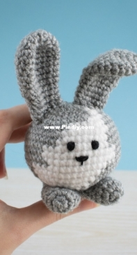 The Nomad Knot - Ana Figueiredo - Mini Bunny amigurumi  - Free