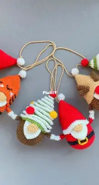 Happy Dolls Handmade - Julia Negovorina - Christmas Gnomes Garland Ornaments
