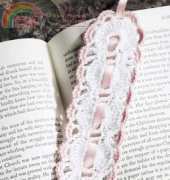 Shells & Lace  Bookmark  Design by Brenda Stratton - Free