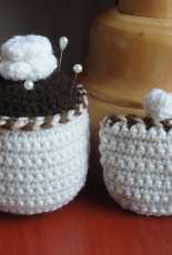 Too Cute Crochet - Jocelyn Sass - Coffee Cup Pincushion and Tape Measure Cover