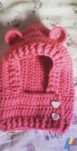 Crochet hat with cover