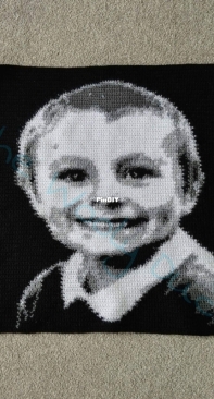 Crochet Portrait. Pattern using cross stitch app