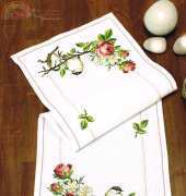 Svarta Fåret BS 1111 - Rose and Bird Tablerunner