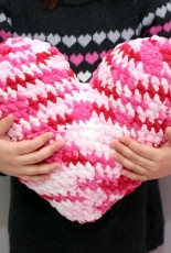 Loops and Love Crochet - Amanda Molloy - Crochet Heart Pillow - Free