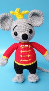 Wofter Creations - Jessica Woofter - Nutcracker Rat King