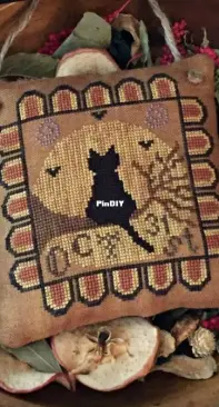 The Woolly Ewe Designs - Midnight Dreamer Primitive Halloween - XSD