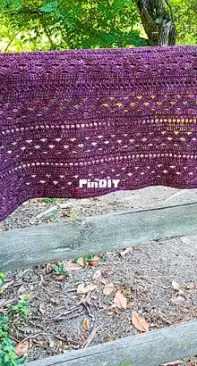 The Loophole Fox - Shannon Holding - The Heather Shawl