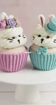 Mufficorn - Olga Chemerys - Rabbit Cupcake Couple