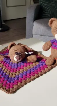 Babyset bear