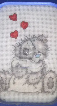 Tatty Teddy  TT03  Teddy hugs