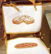 Cakes 1 and 2 from Le Idee di Susanna 121 - February 1999