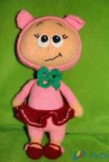 Havva Unlu- Bonnie with Pig Costume