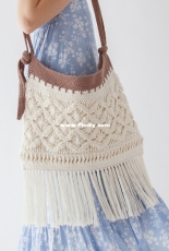 Yarnspirations Design Studio - Erin Black - Mock Rame Bag - Free