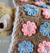 Zoom Yummy - Crochet 3D Flower Baby Blanket