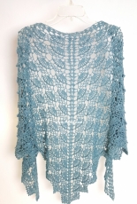 Yarns at Border Leather - Anna Maria T- Little Fans Shawl - Free