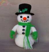 Wolf Dreamer off the Hook  - Linda Potts - Snowman Holiday