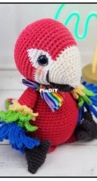 Sweet Oddity Art - Carolyn Brodie - Skittles The Parrot Crochet Pattern