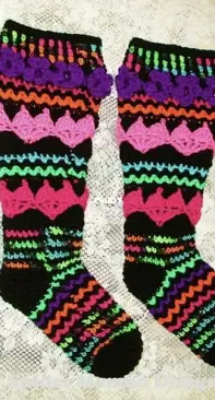 Spider Mambo Designs - Laurie Kahn - Hearts and Posies for the Tosies Slipper Stockings