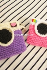 A little love everyday! - Paint It Colorful - Anitha Domacin - Camera Coin Purse crochet pattern - Free