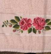 towel with roses
