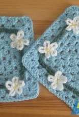 Keep Calm and Crochet On UK- Heather Gibbs - Daisy Chain Square