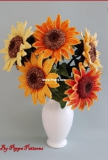 Pippa Patterns Crochet - Connie Rockliff - Small Sunflower