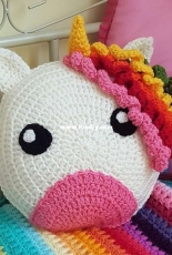 Tangle tree creative - Gina Rahman - Crochet Unicorn Cushion - Free