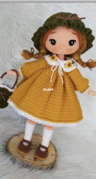 Buket ile Rengarenk - Marilla Doll - Turkish