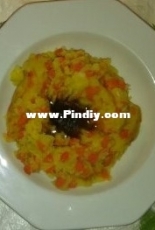 Mashed potatoes with carrots and onions, a winter meal.