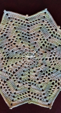 Green star doily