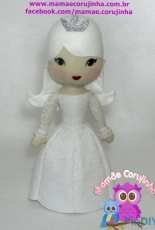 Mamae Corujinha - White Queen - Soft Doll - Portuguese