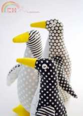 The Purl Bee-Sewing Felt Penguins Pattern-Free Pattern