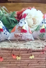 Three gossip hens