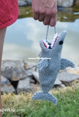 The Crafter Life - Chelsea Roberts - Shark Sunglass Case - Free