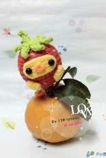 Weibo Crochet Activity ~ Chicken in Strawberry Costume