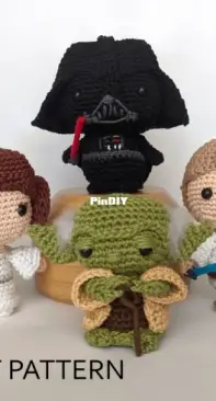 Yoda Disney Star Wars Crochet Kit Make Princess Leia & Baby Yoda