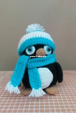Penguin with scarf