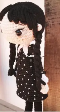 Merlina wednesday Addams Spanish Pattern 