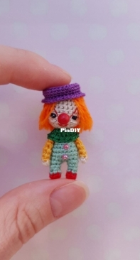 Tanushka Toys - Clown Truffle - Free