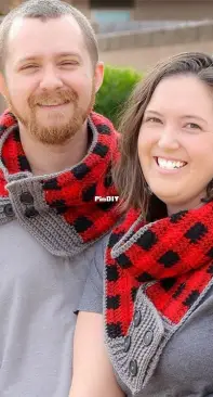 Winding Road Crochet - Lindsey Dale - Buttoned Plaid Crochet Scarf - Free