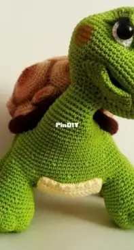 Ami By D - Denisa Mácsadiová - Shelly the Turtle