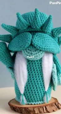 Pam Pino Design - Nazeli Mkrtchyan-Tadevosyan - Statue Of Liberty Gnome