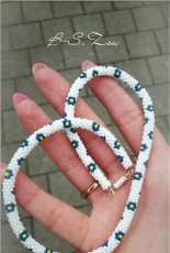 Bead crochet necklace