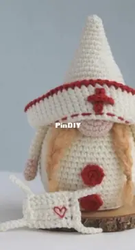 Pam Pino Design - Nazeli Mkrtchyan-Tadevosyan - Nurse Gnome
