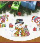 Dimensions 008823 Snowmen Tree Skirt