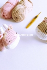 Artesesa Designs - Sesa Ventoso - The Little Blonde Cow  - Spanish