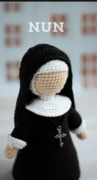 Studio Wow Toys - Maria Zhyrakova - Nun